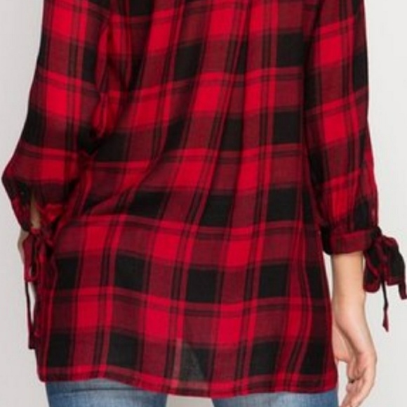 NWT Red and Black Plaid Top - Picture 2 of 4